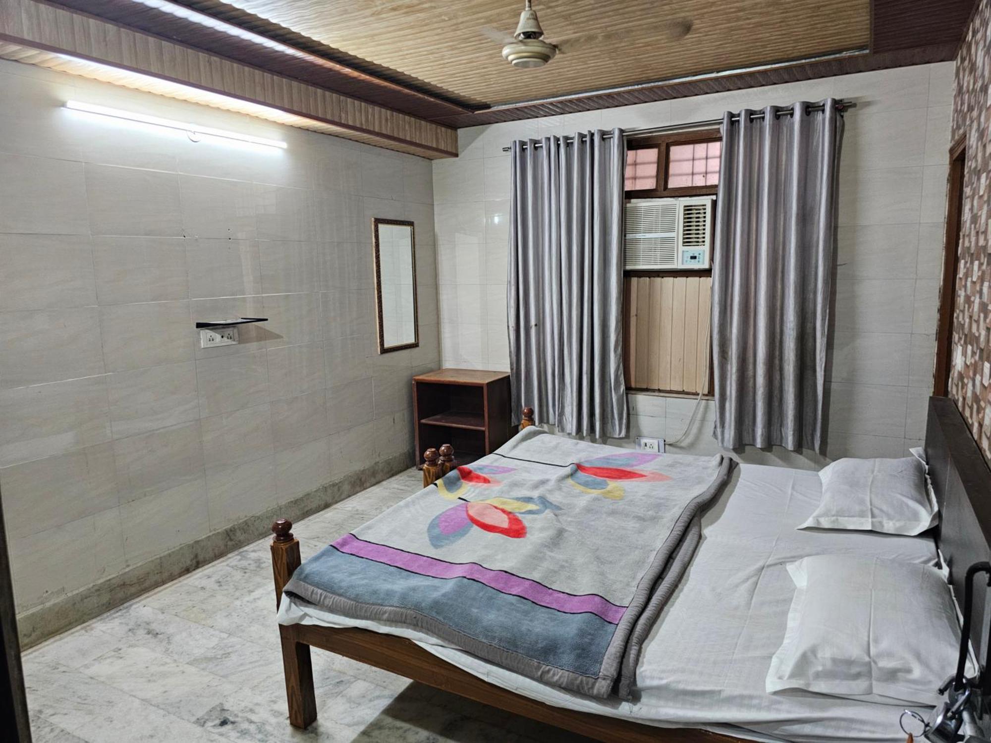 Subhadra Guest House Mathura Room photo