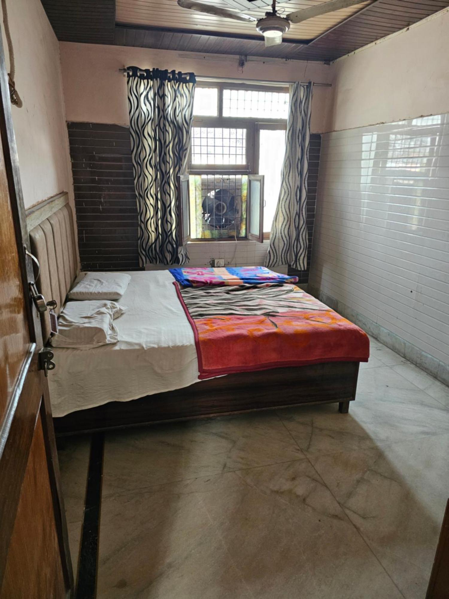 Subhadra Guest House Mathura Room photo