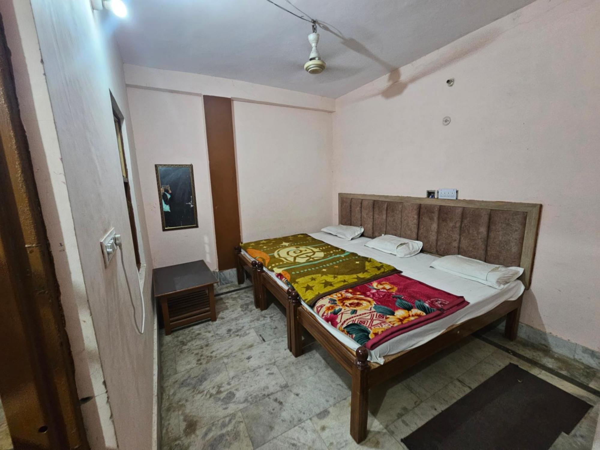 Subhadra Guest House Mathura Room photo